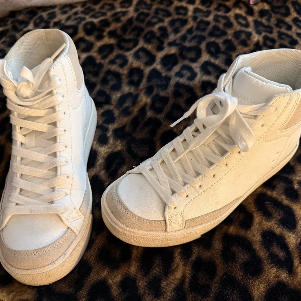 No Boundaries women’s high tops